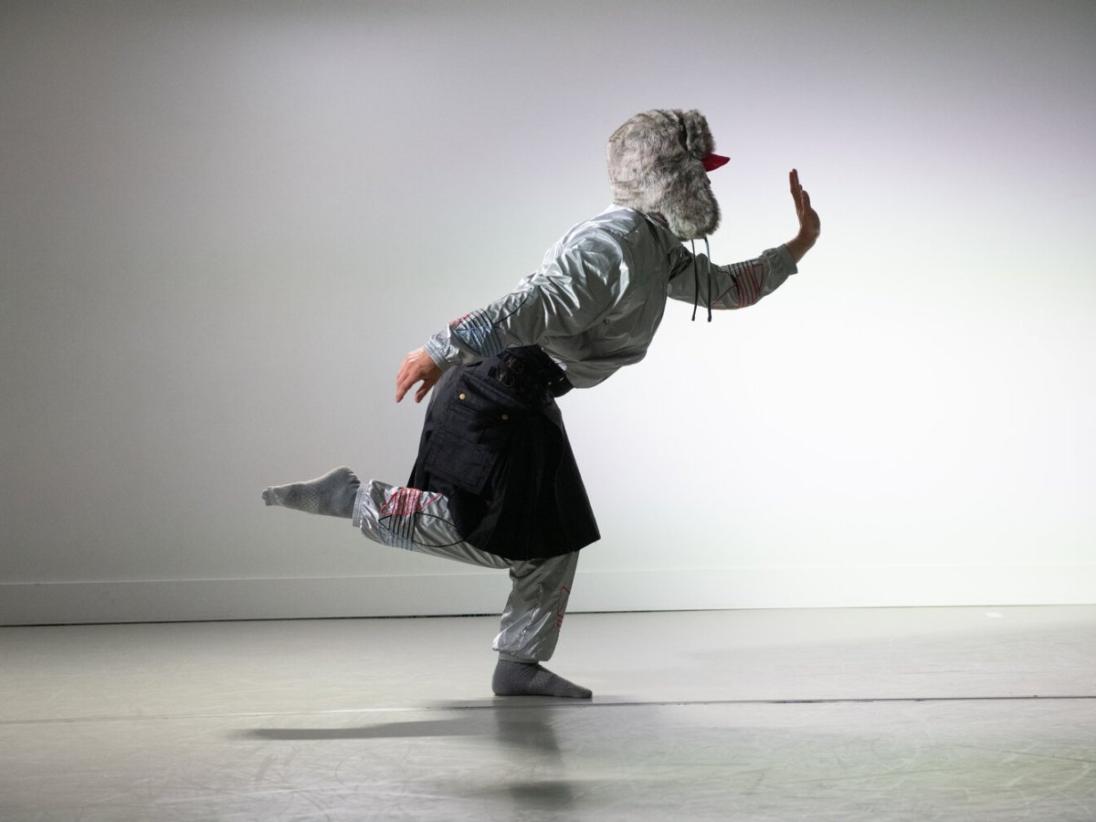 Review: James Gnam’s solo creation entre chien et loup explores the&nbsp;in-between